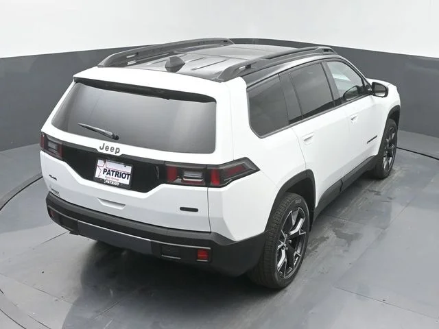 New 2026 Bright White Clear-Coat Exterior Paint Jeep Overland image 38