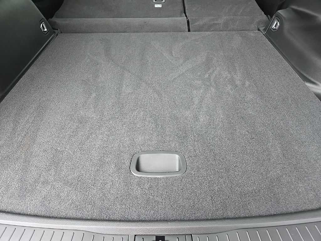 New 2026 Bright White Clear-Coat Exterior Paint Jeep Altitude image 94