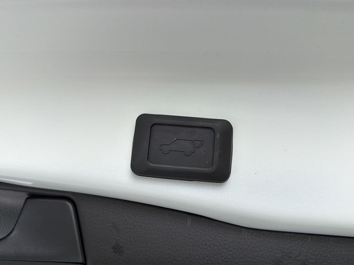 Used 2024 Ice Cap Toyota XLE image 35