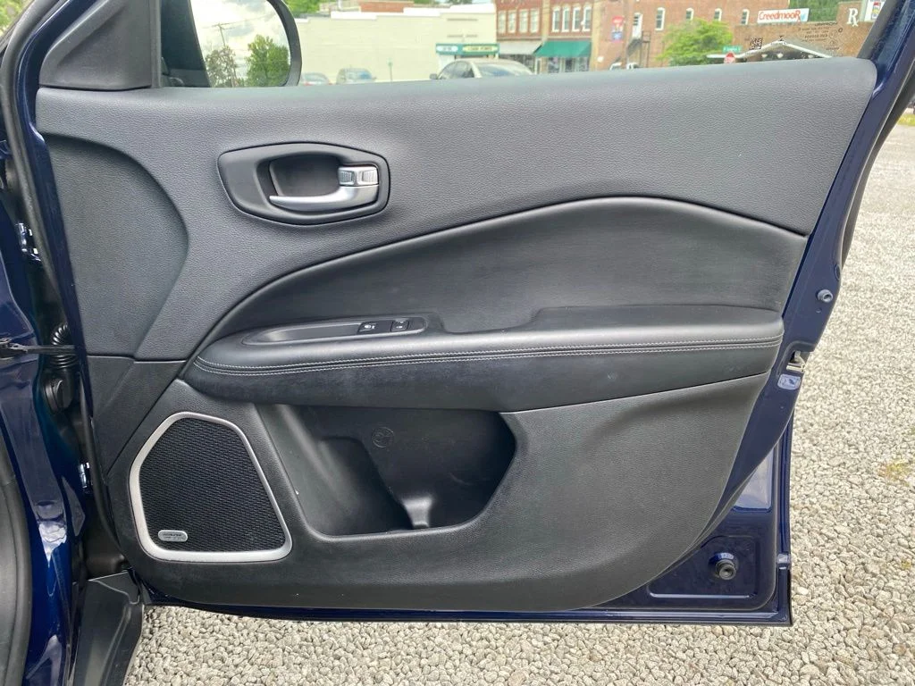 Used 2020 Blue Jeep Limited image 22