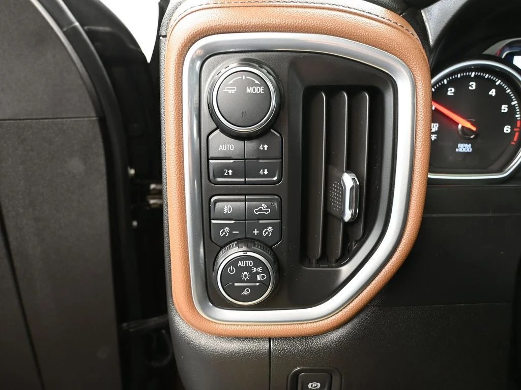 Used 2020 Brown Chevrolet High Country image 39