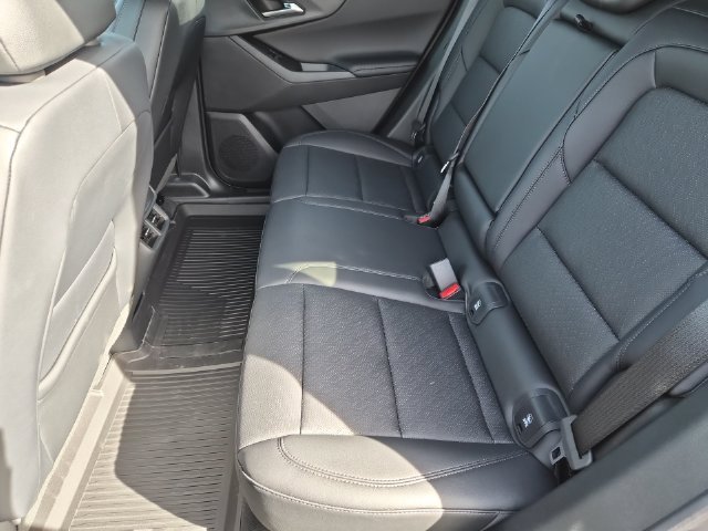 2027 Chevrolet Equinox LT - Photo 24