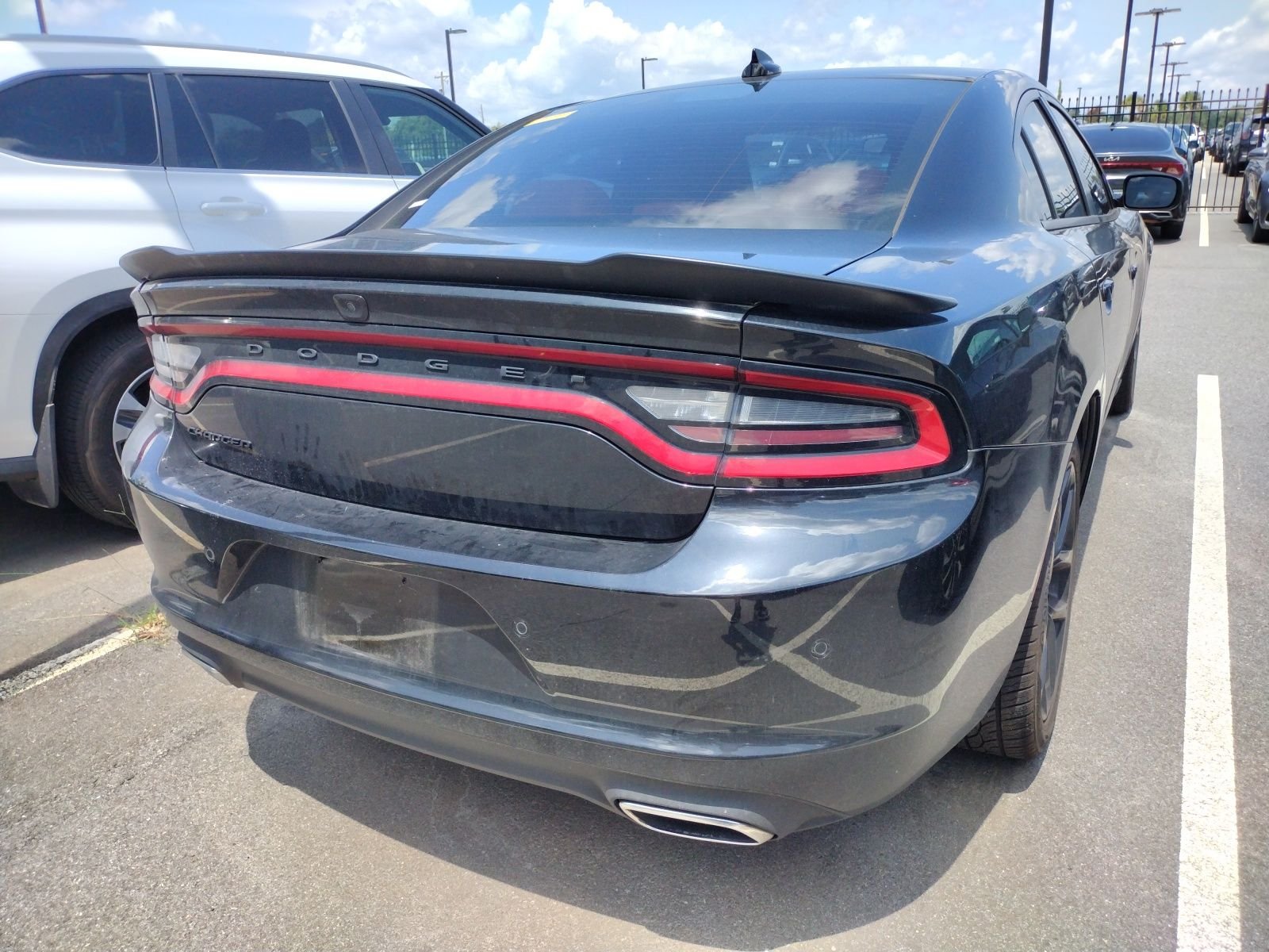 Used 2023 Black Dodge SXT image 5
