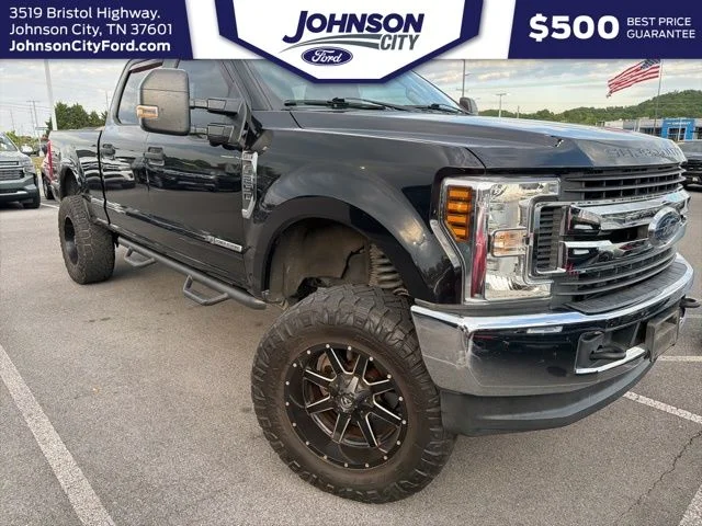 2019 Ford F-250 XL 4x4 Crew Cab 6-3/4' Box's photo