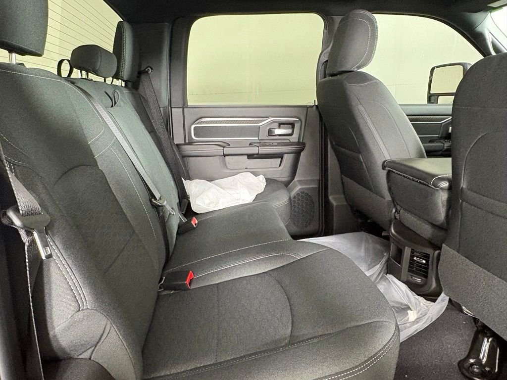 New 2026 Ceramic Gray Clear-Coat Exterior Paint RAM Big Horn image 17