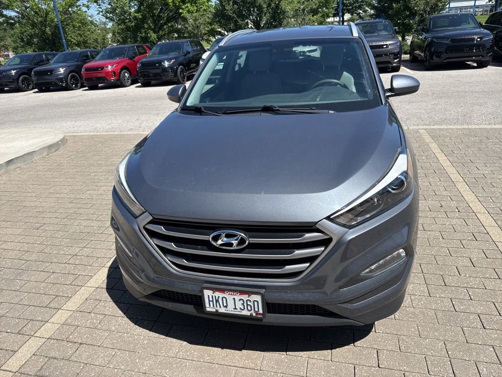 Used 2017 Coliseum Gray Hyundai SE image 2