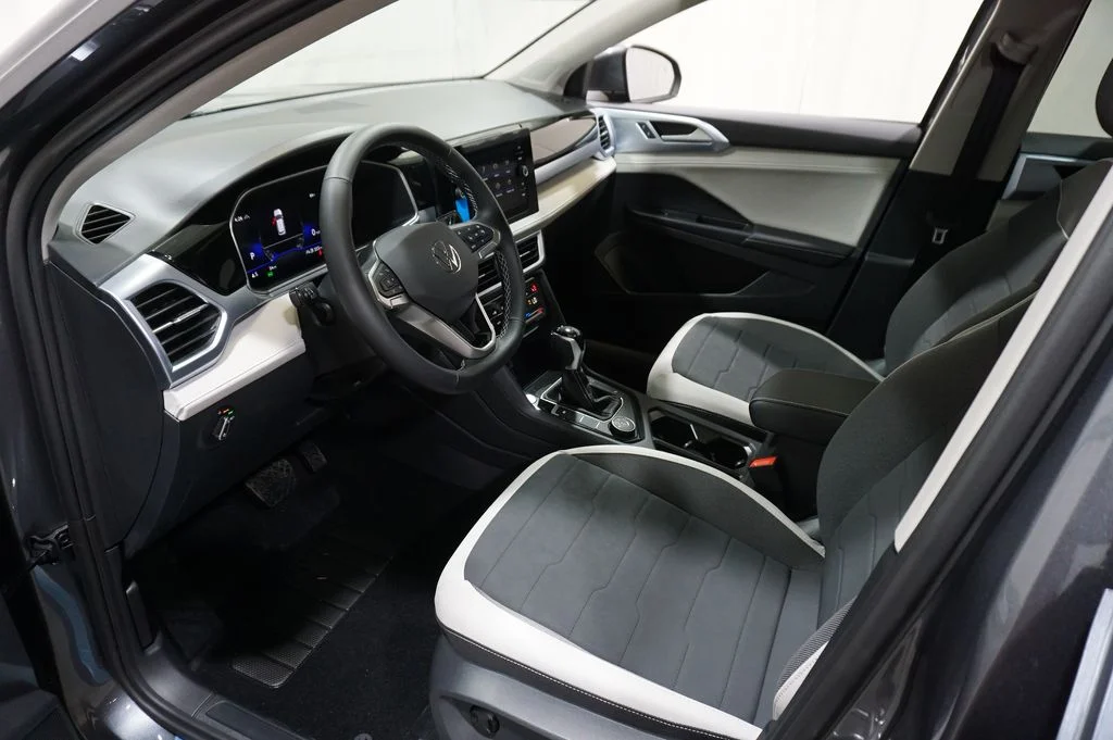 New 2026 Gray Volkswagen 1.5T SE image 12
