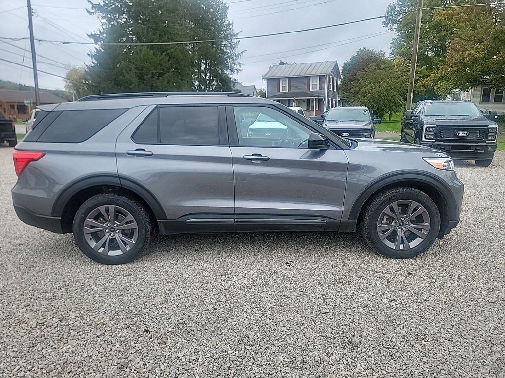 Used 2024 Gray Ford XLT image 4