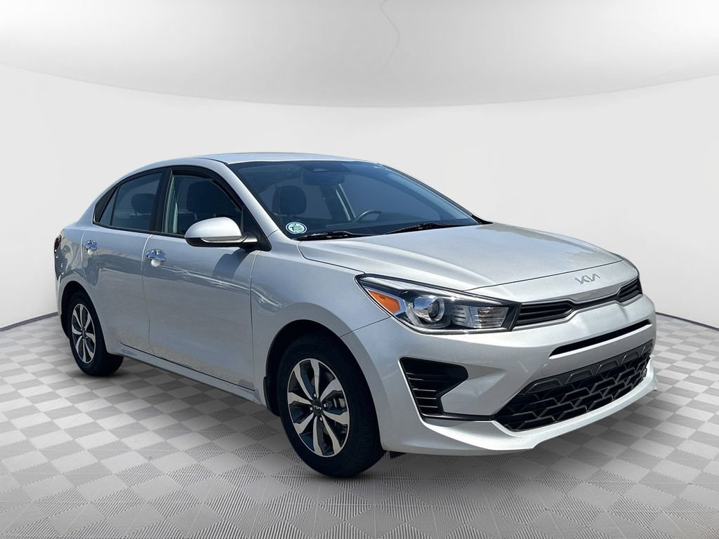2023 Kia Rio S iVT's photo