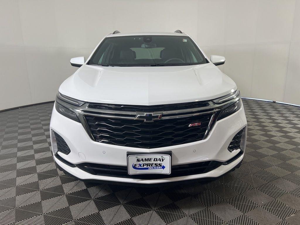 Used 2022 Summit White Chevrolet RS image 30