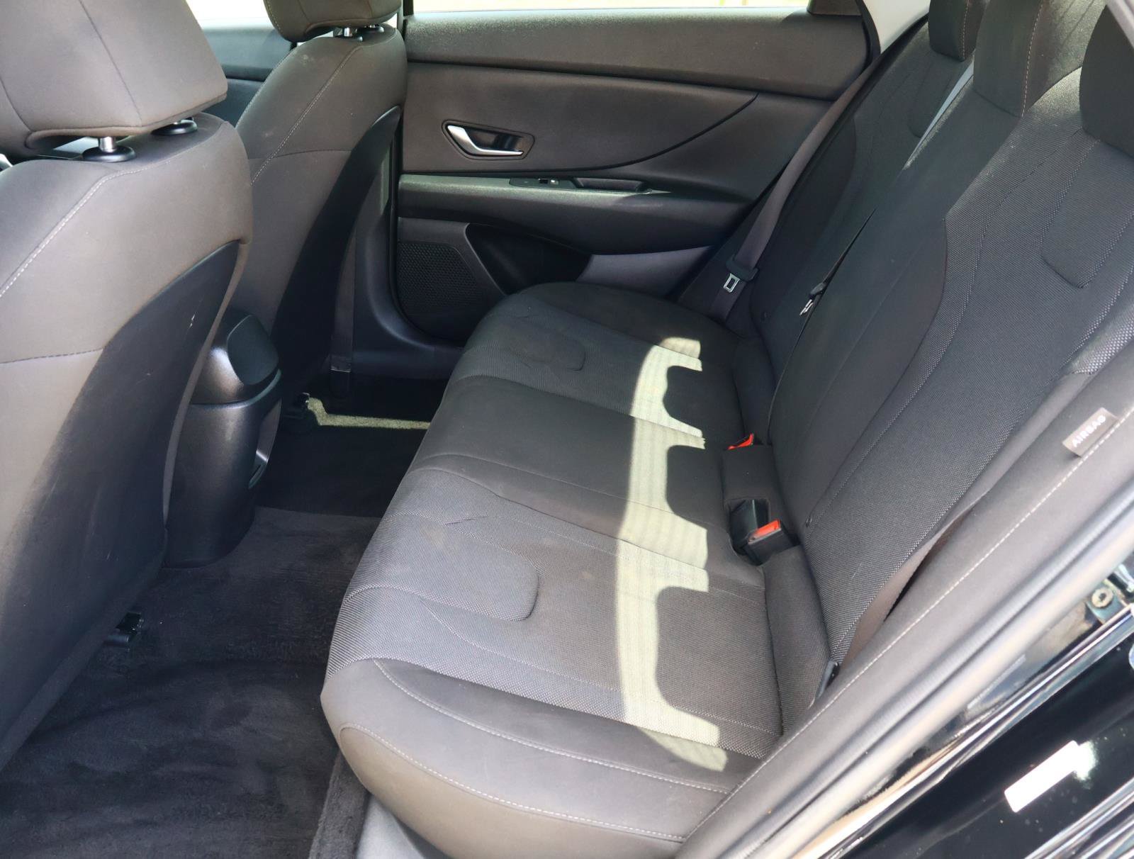 Used 2025 Abyss Black Hyundai SE image 18