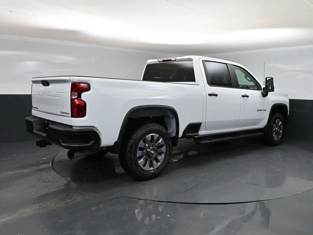 New 2026 Summit White Chevrolet Custom image 2