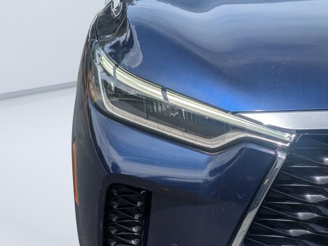 Used 2022 Blue INFINITI LUXE image 9