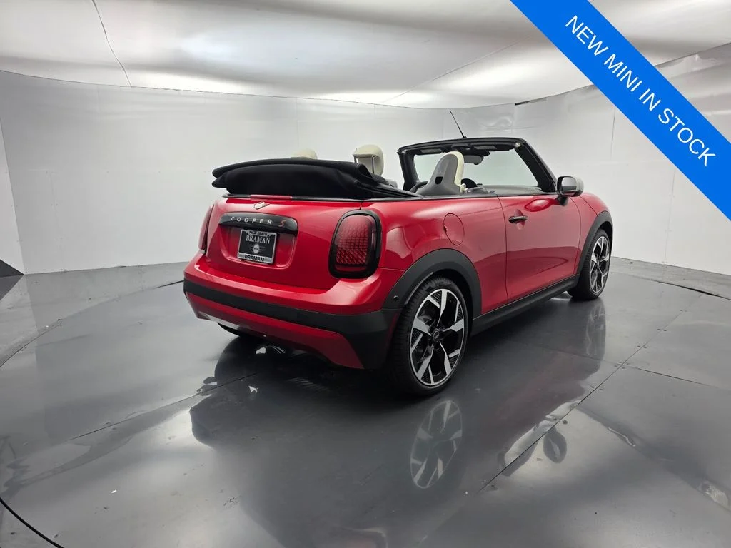 New 2026 Red MINI Signature Plus image 4
