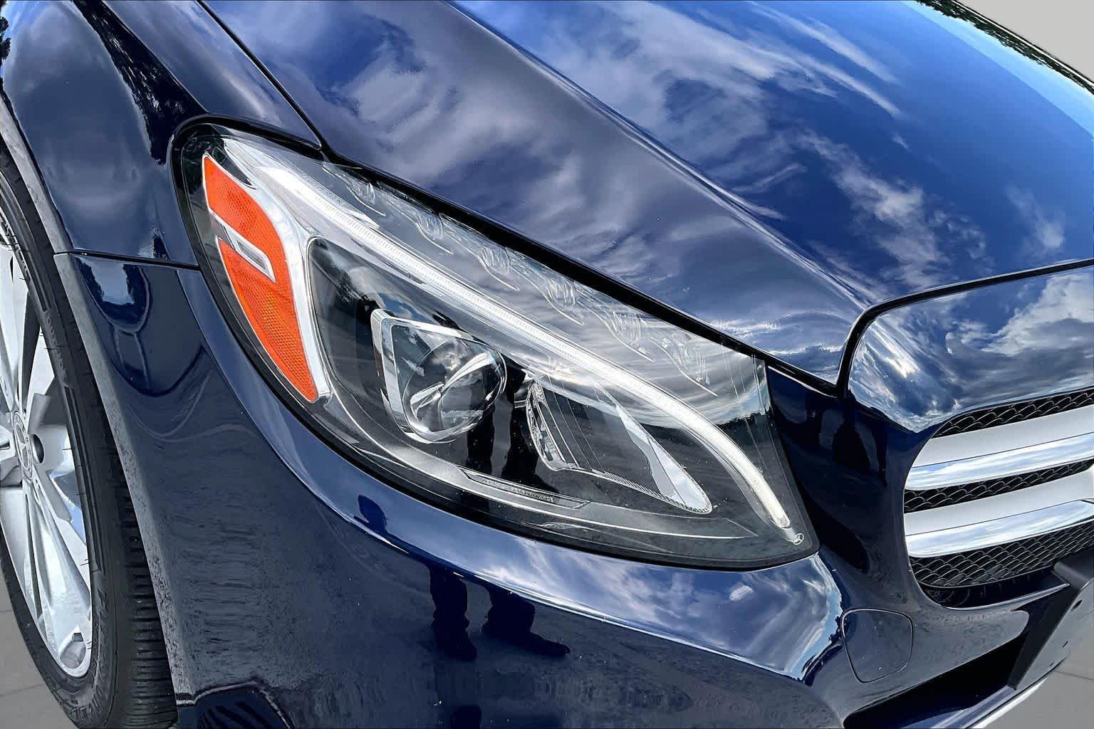 Used 2018 Lunar Blue Metallic Mercedes-Benz C 300 image 28
