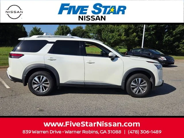 Used 2024 White Nissan SL image 15