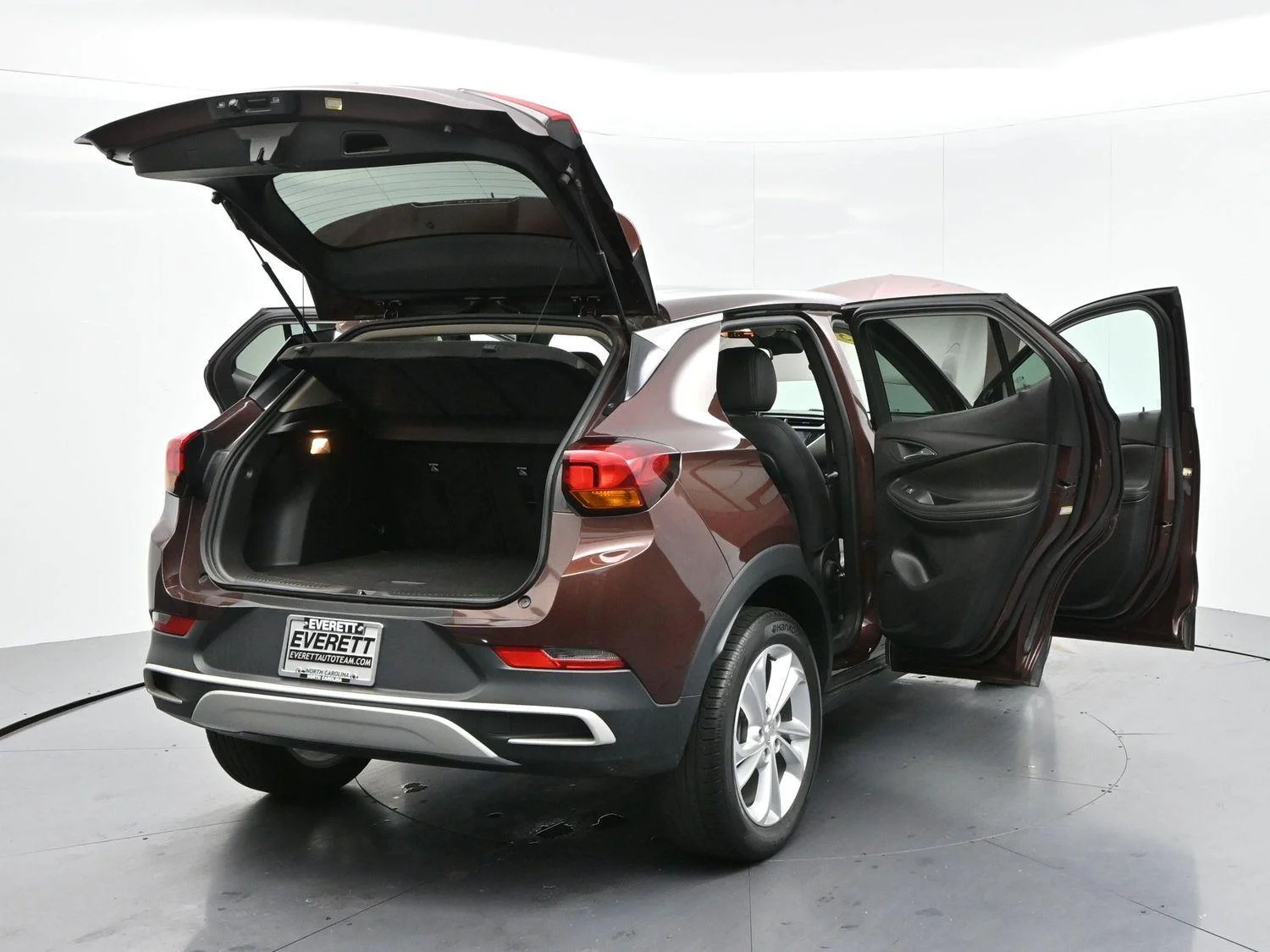 Used 2023 Rosewood Metallic Buick Preferred image 43