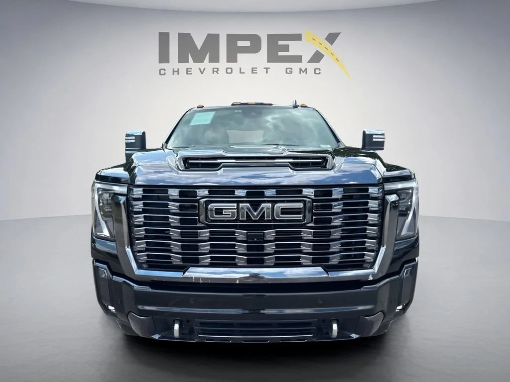 Used 2024 Onyx Black GMC Denali Ultimate image 8