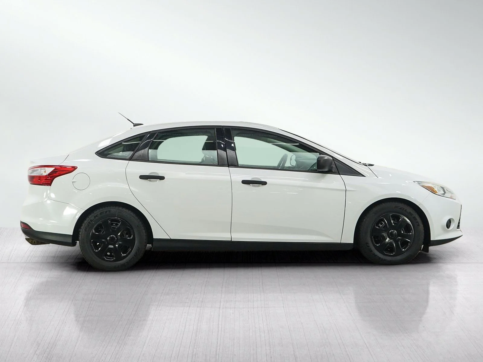Used 2014 Oxford White Ford S image 6