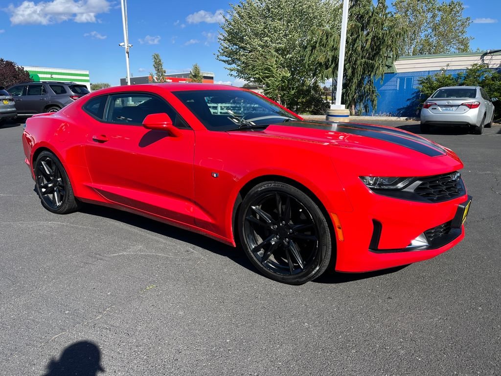 Used 2019 Red Chevrolet 3LT image 7