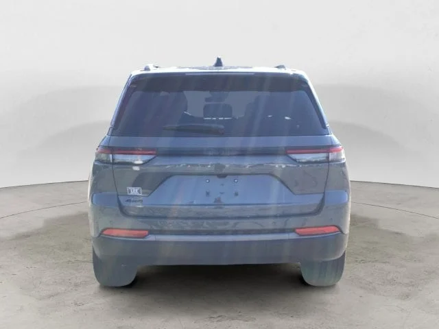 New 2027 Gray Jeep LIMITED 4X4 image 5