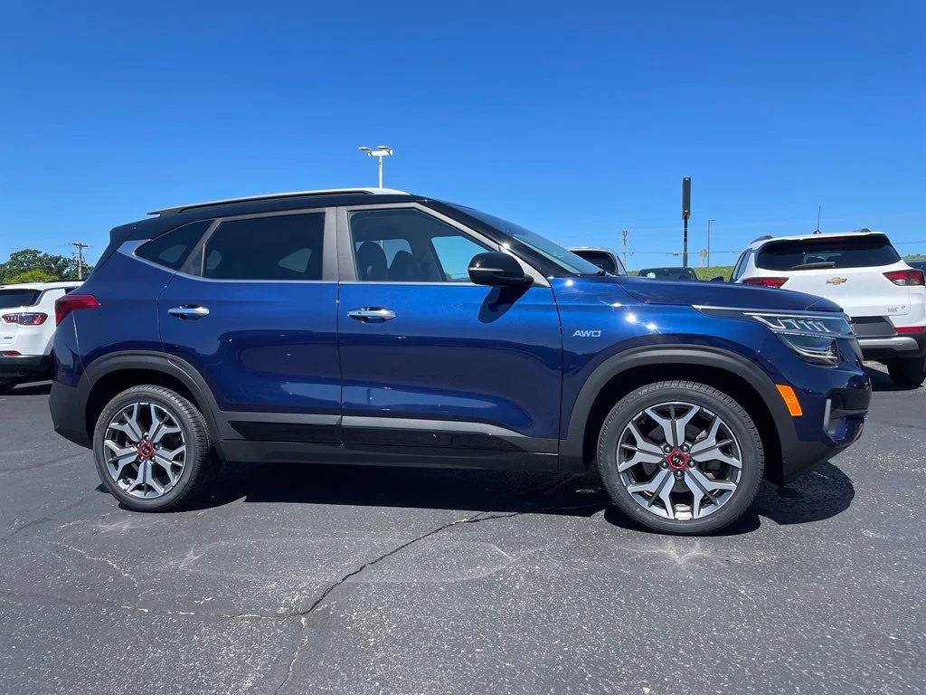 Used 2021 Kia Seltos SX with VIN KNDETCA20M7209962 for sale in Beaver Dam, WI