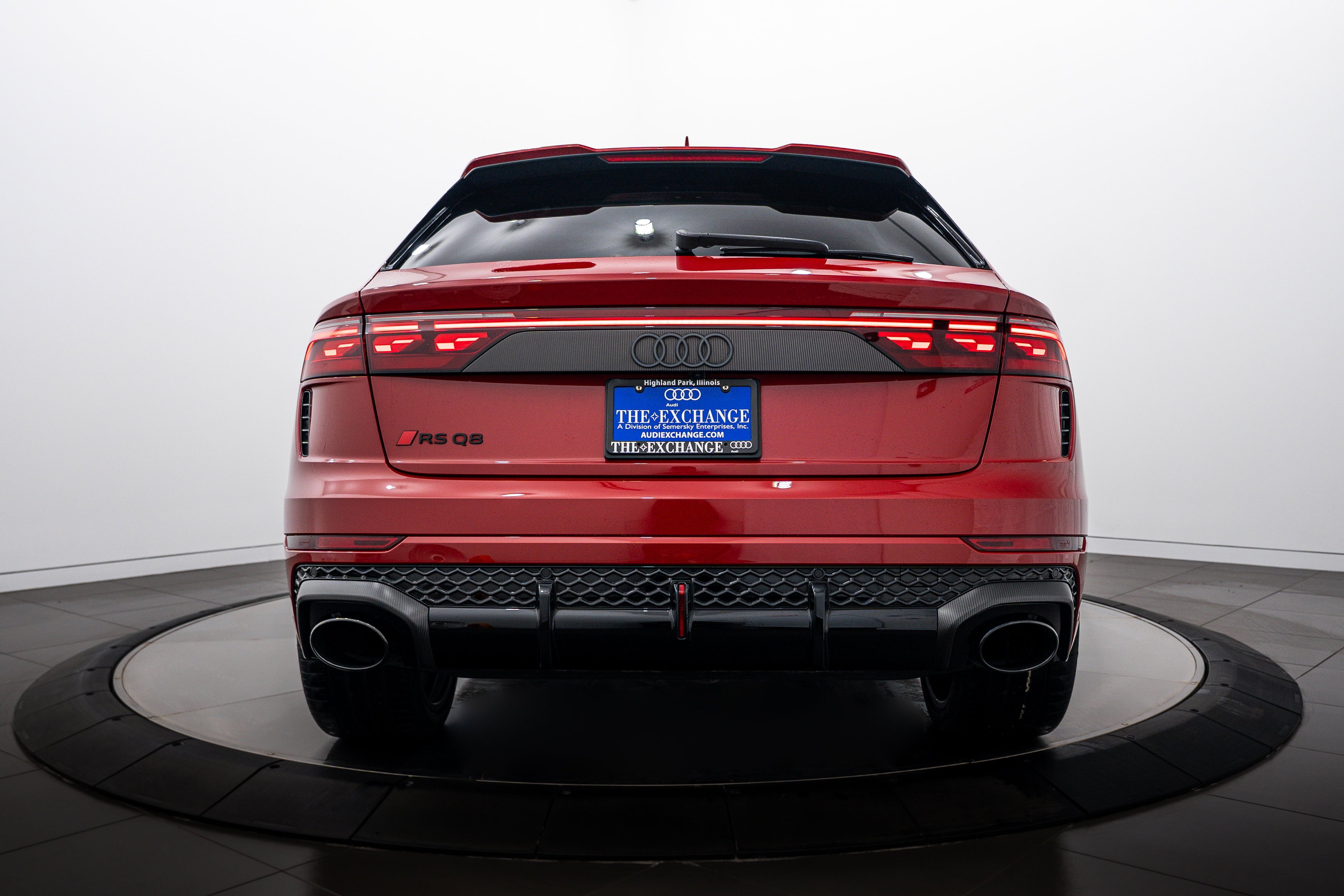 2025 Audi RS Q8 Base - Photo 32