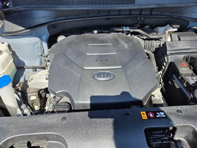 Used 2020 Silver Kia LX image 23