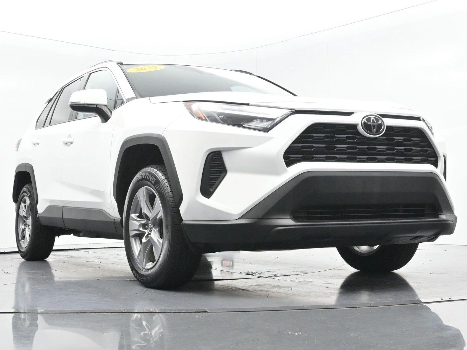 Used 2022 White Toyota XLE image 48