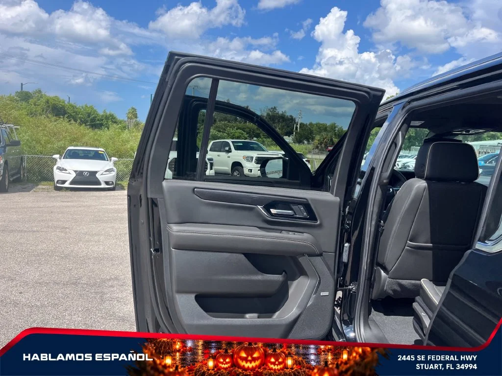 New 2026 Onyx Black GMC Elevation image 28