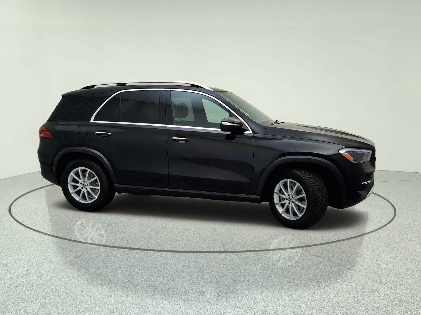 Certified Used 2026 Obsidian Black Metallic Mercedes-Benz GLE 350 image 6