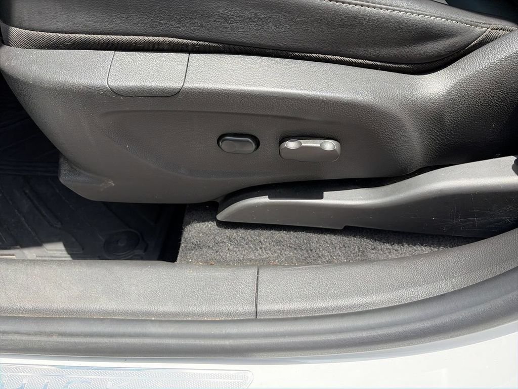 Used 2020 White Buick Preferred image 15