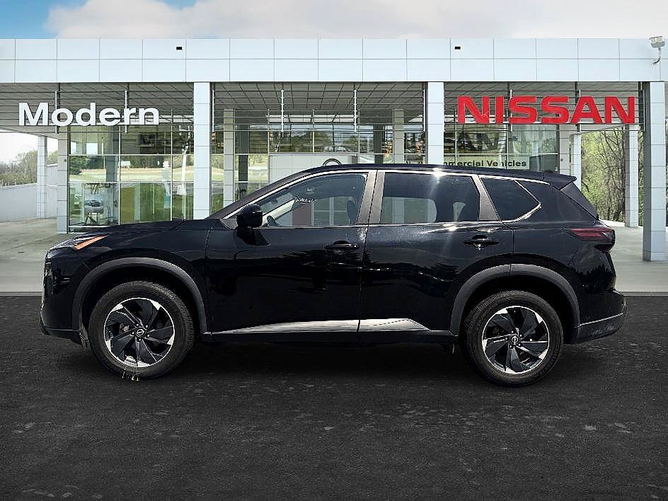 Certified Used 2025 Super Black Nissan SV image 2