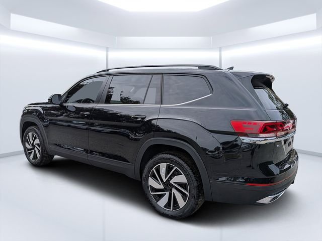 New 2026 Black Volkswagen 2.0T SE w/Technology image 5