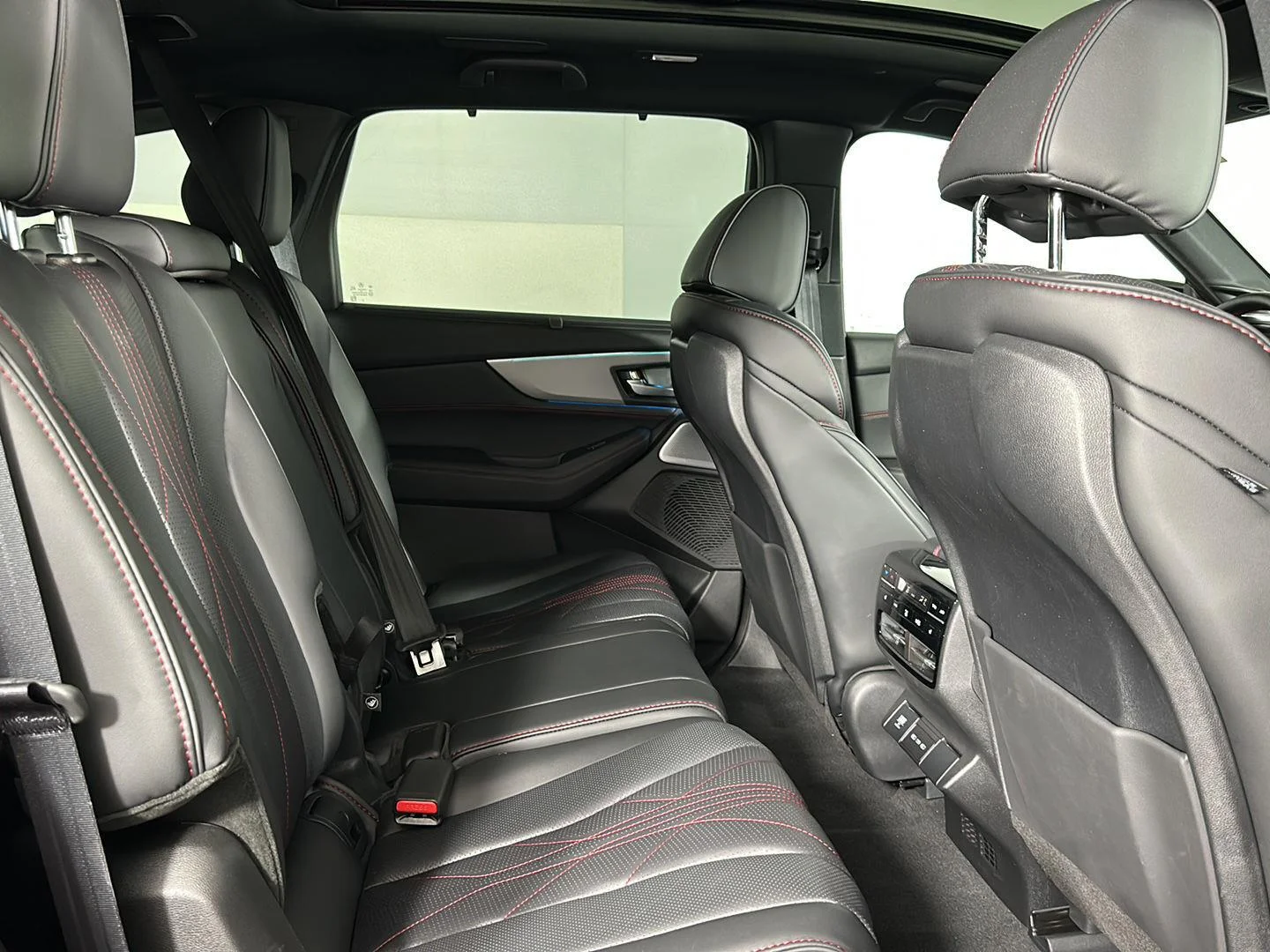 2026 Acura MDX A-spec w/Advance Package - Photo 30