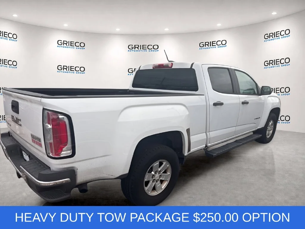 Used 2015 White GMC Base image 3