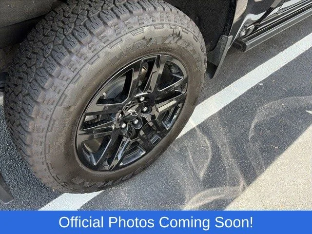Used 2026 Black Chevrolet High Country image 6