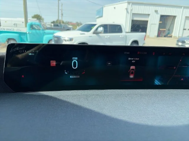 New 2027 Bronze Fire Metallic Tinted Clearcoat Ford MAX Active image 16