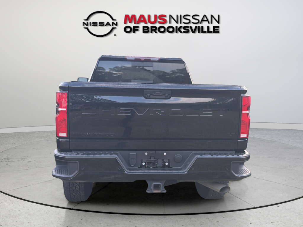 Used 2026 Black Chevrolet LT image 9