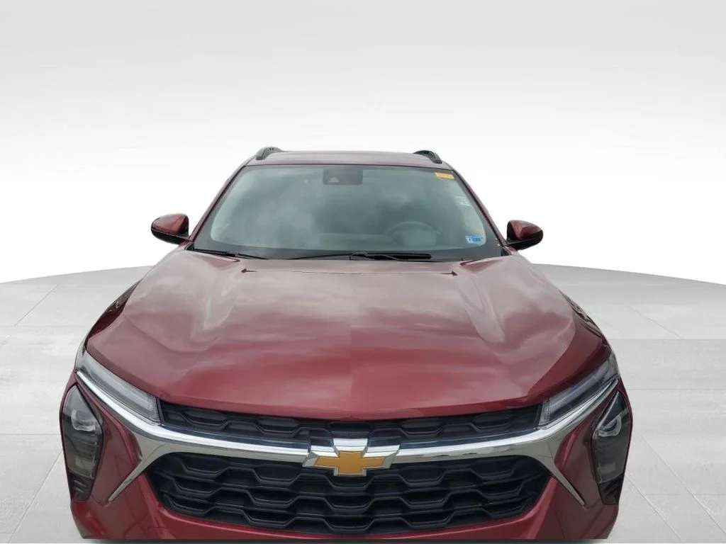 Used 2025 Red Chevrolet LT image 11