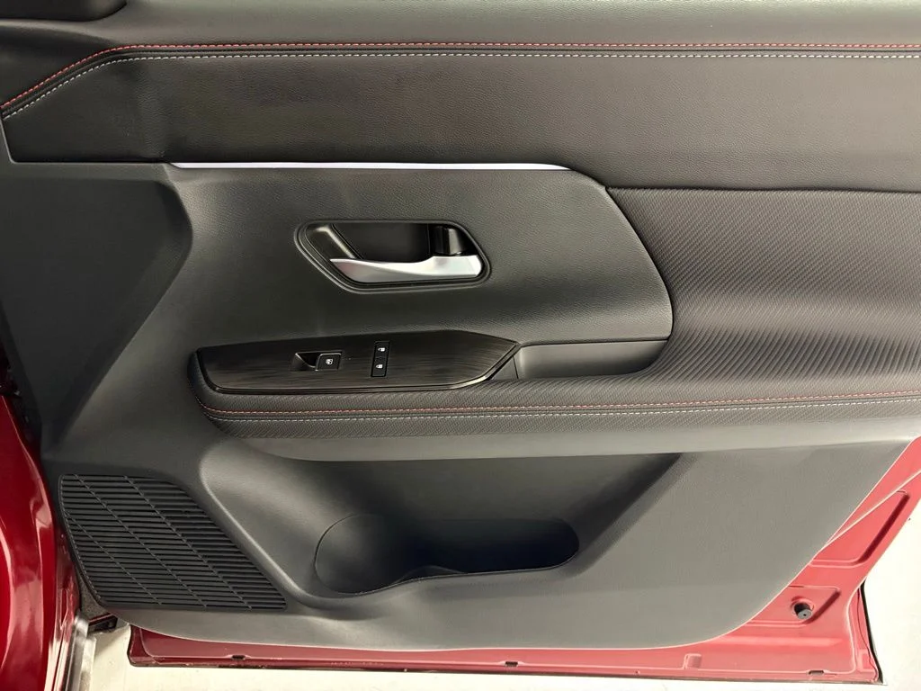 2026 Nissan KICKS SR - Photo 39