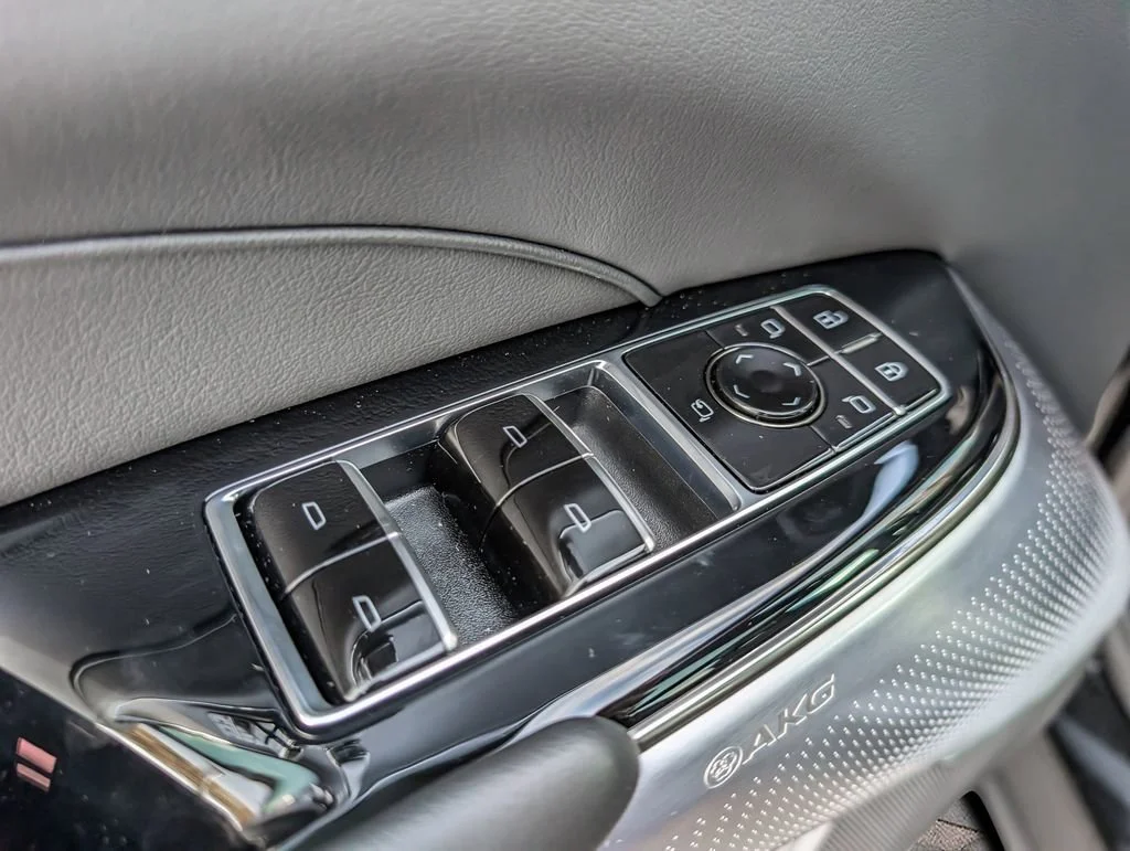 2026 Cadillac LYRIQ Premium Sport - Photo 11