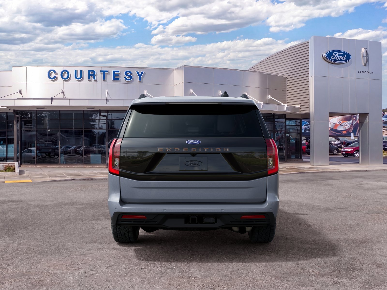 New 2027 Glacier Gray Met Tri-Coat Ford Tremor image 7