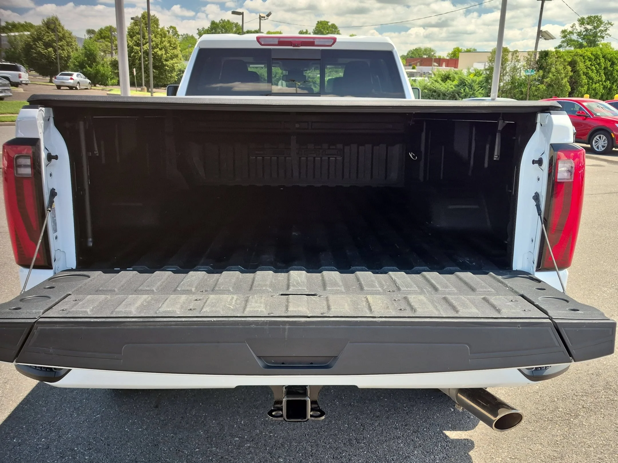 Used 2024 Summit White GMC Denali image 26