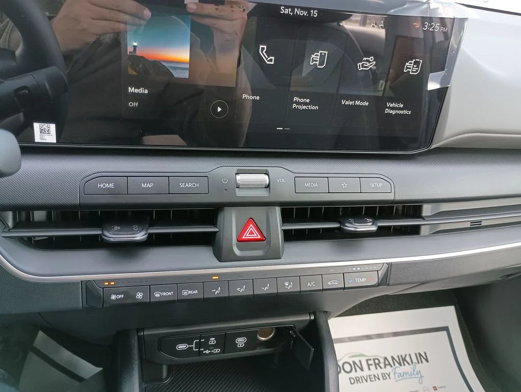 Used 2025 Gray Kia LXS image 22