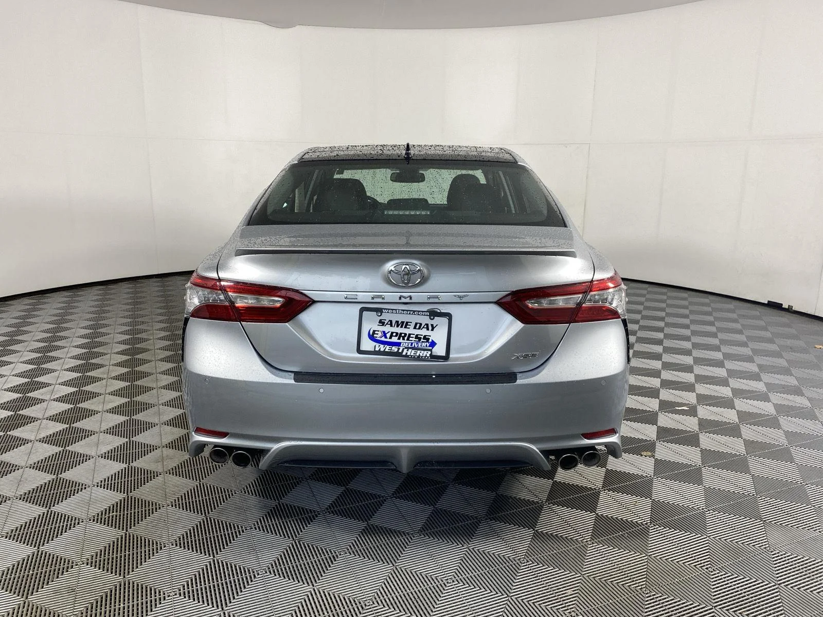 Used 2018 Celestial Silver Metallic Toyota XSE V6 image 14