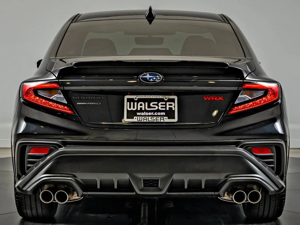 Used 2025 Crystal Black Silica Subaru Premium image 6
