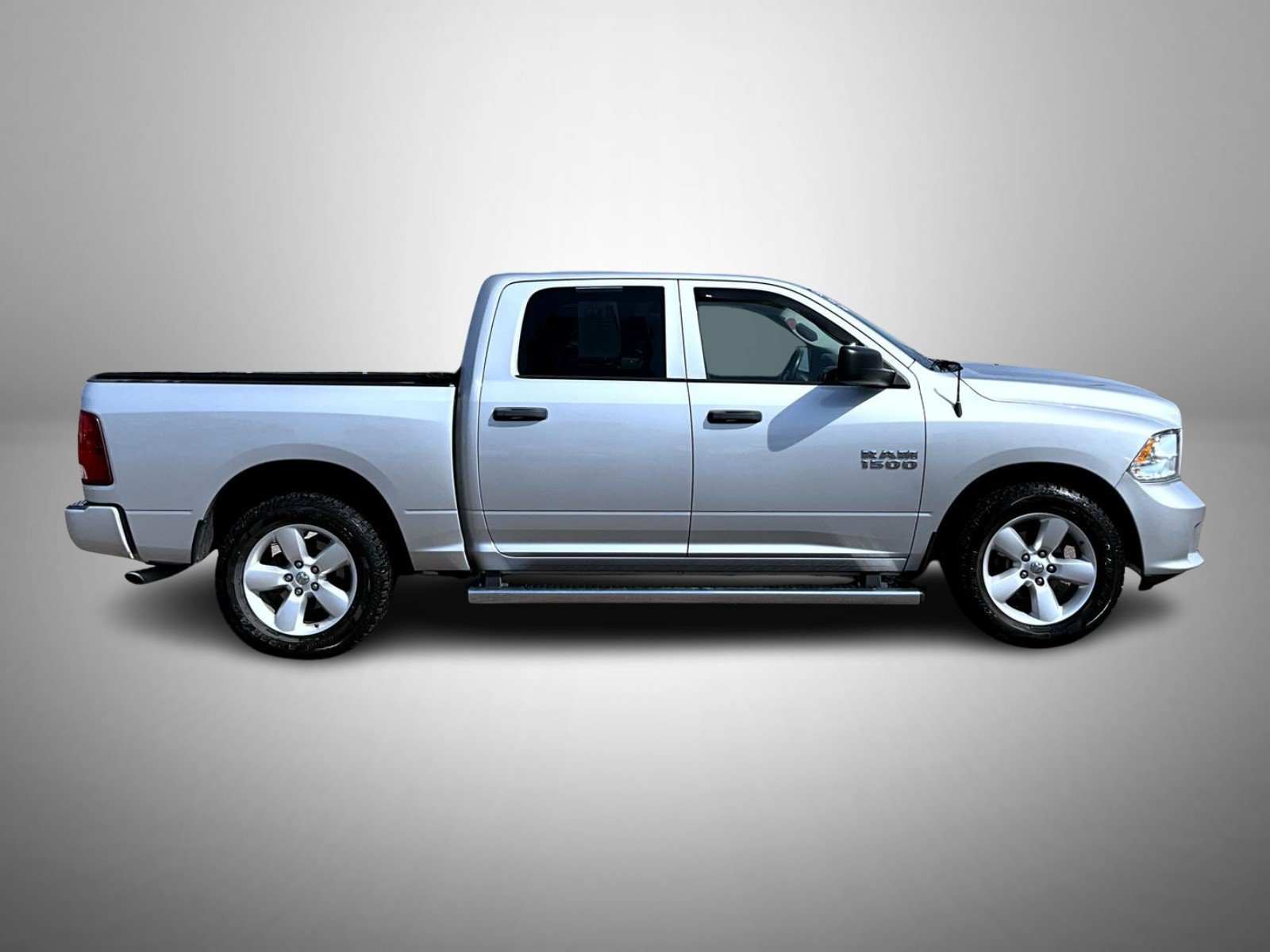 Used 2015 Silver Ram Express image 4