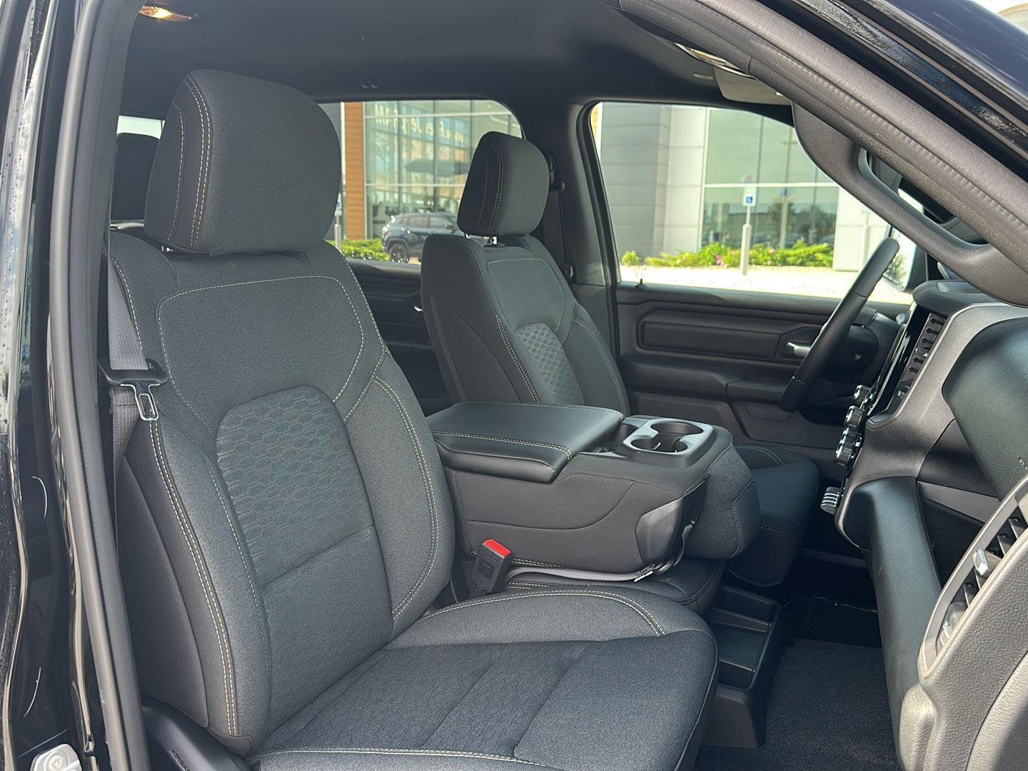 2026 RAM 1500 Express - Photo 34