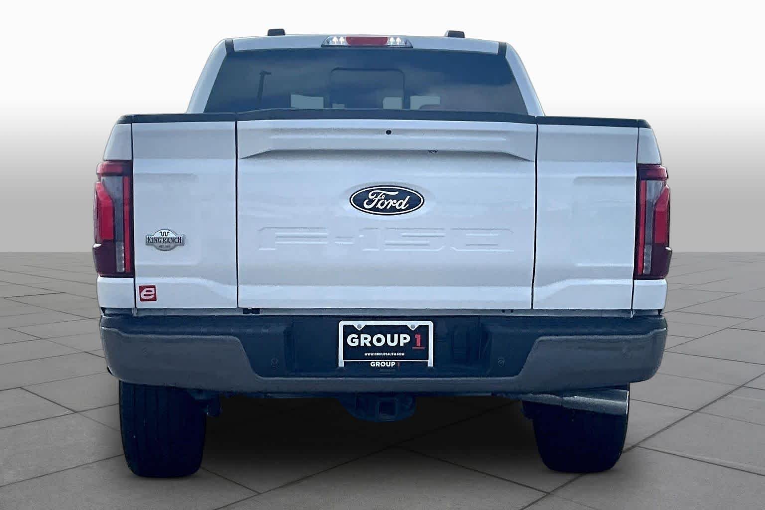 Used 2025 Star White Metallic Tri-Coat/Marsh Gray Ford King Ranch image 5